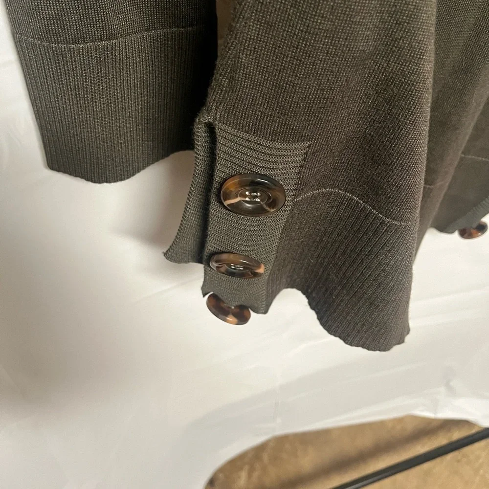 Cable & Gauge Olive Knit Top - Picture 4 of 5